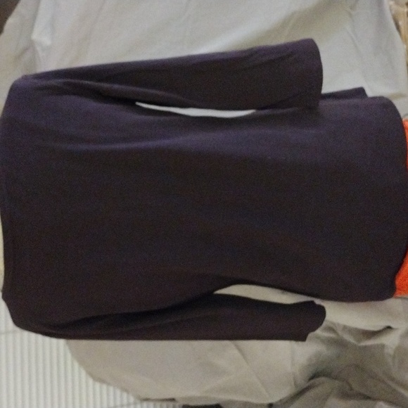 Shirt - Picture 2 of 3